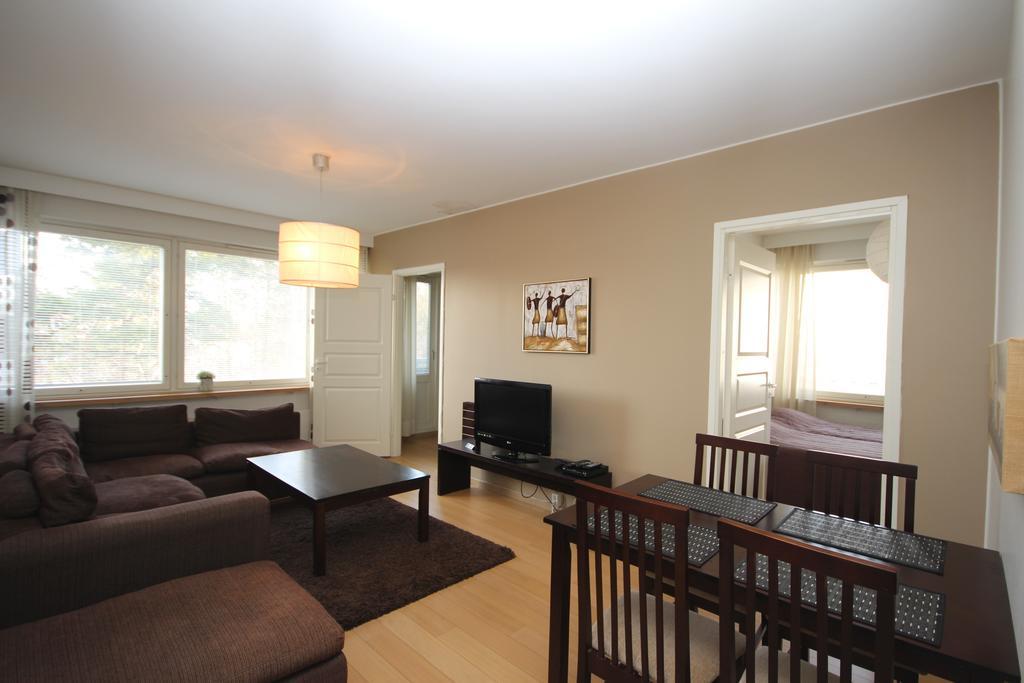Gella Serviced Apartment Pitaejaenmaeki Helsinki Oda fotoğraf
